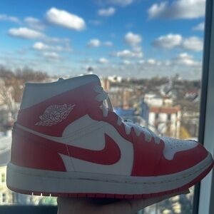 Womens Air Jordan 1 Mid 'Habanero Red